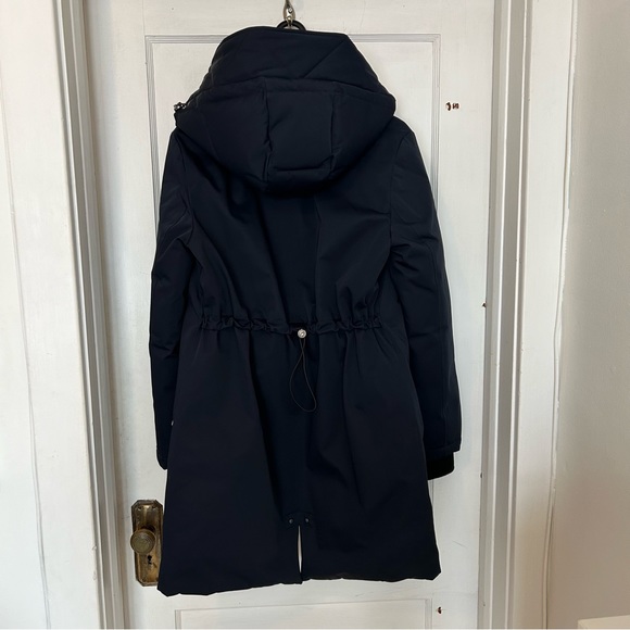 SOLD- Stunning new winter coat-never worn - Picture 8 of 12